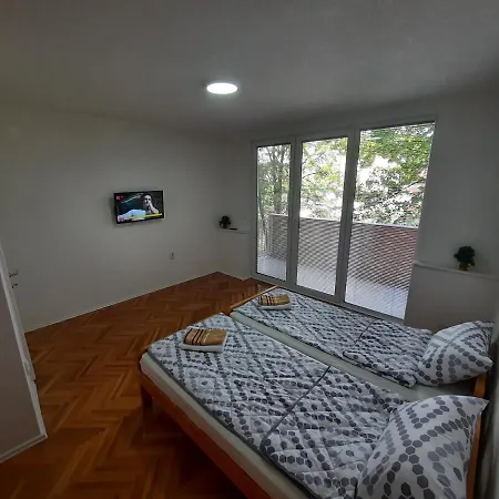 Apartament 13